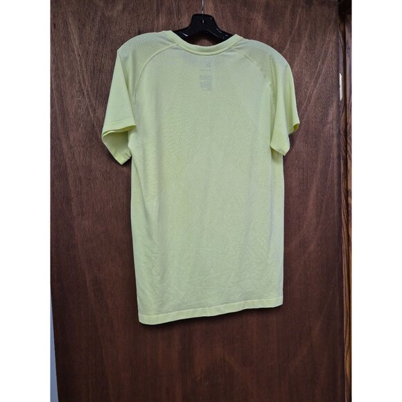 Men' Short Sleeve T-Shirt - All in Motion™ Small Damaged - Picture 6 of 8